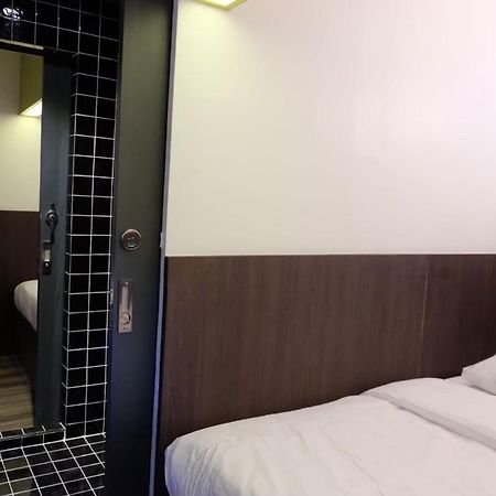 Four Sisters Homestay Bangkok Eksteriør billede