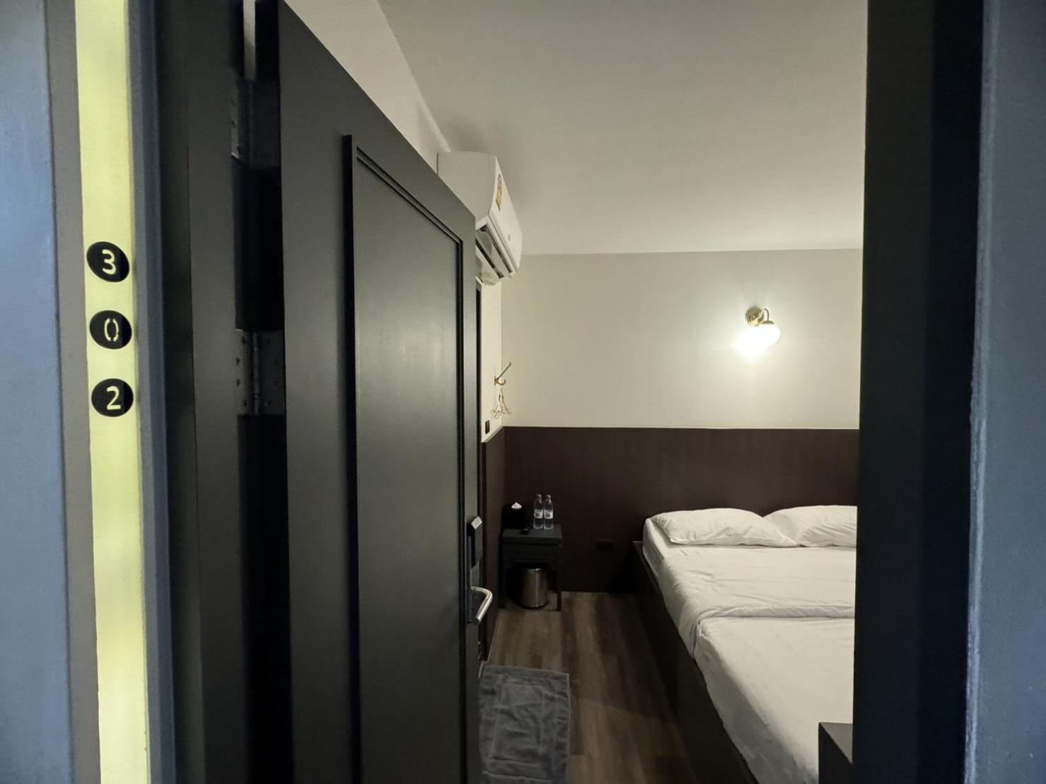 Four Sisters Homestay Bangkok Eksteriør billede