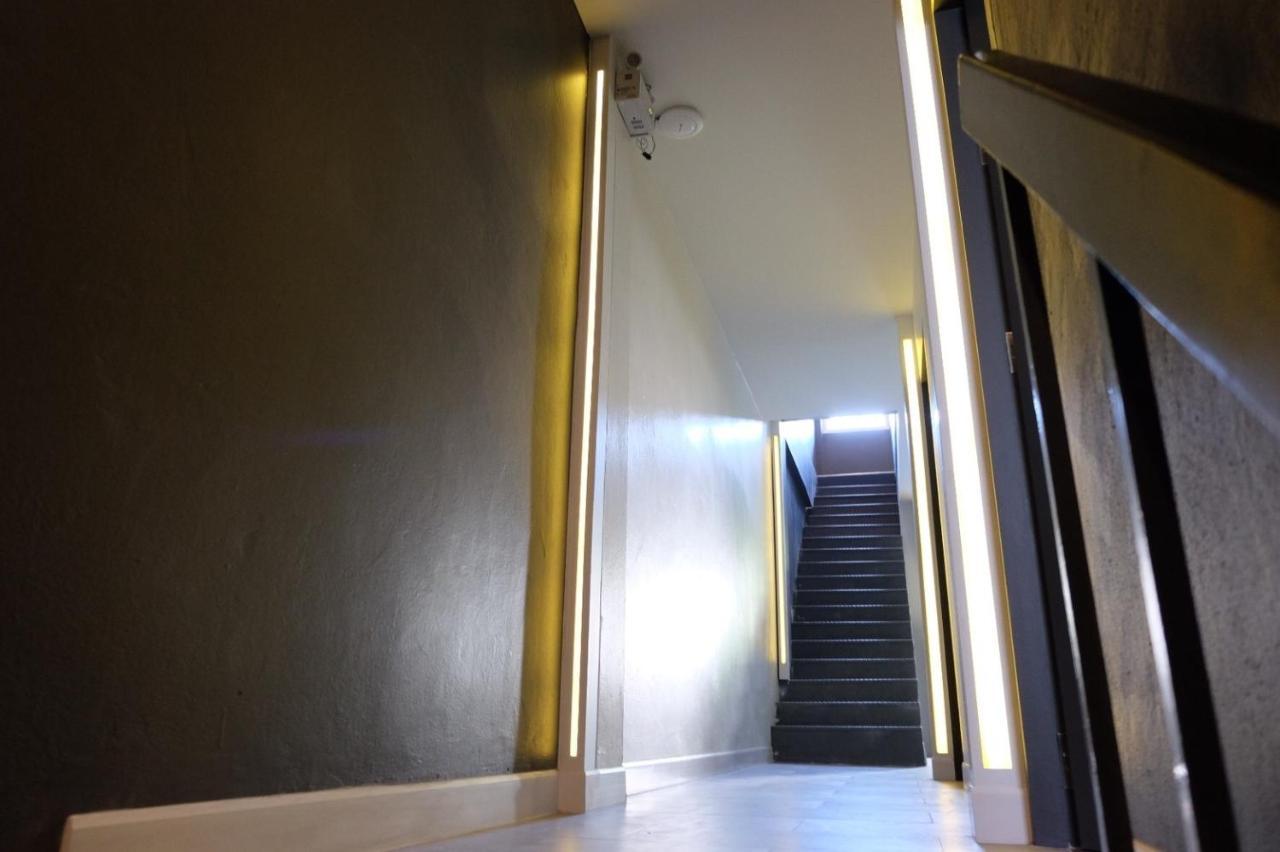 Four Sisters Homestay Bangkok Eksteriør billede