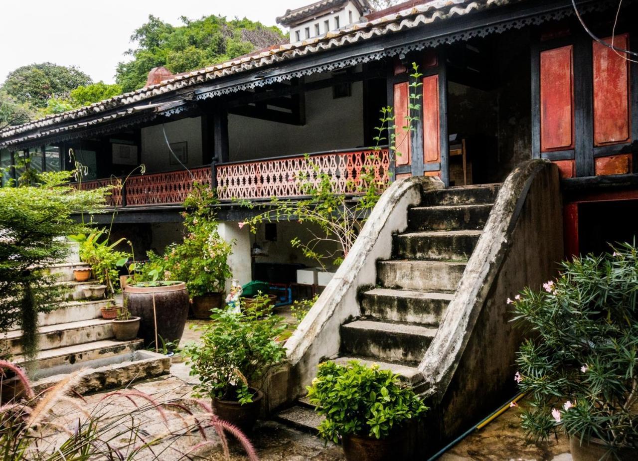 Four Sisters Homestay Bangkok Eksteriør billede